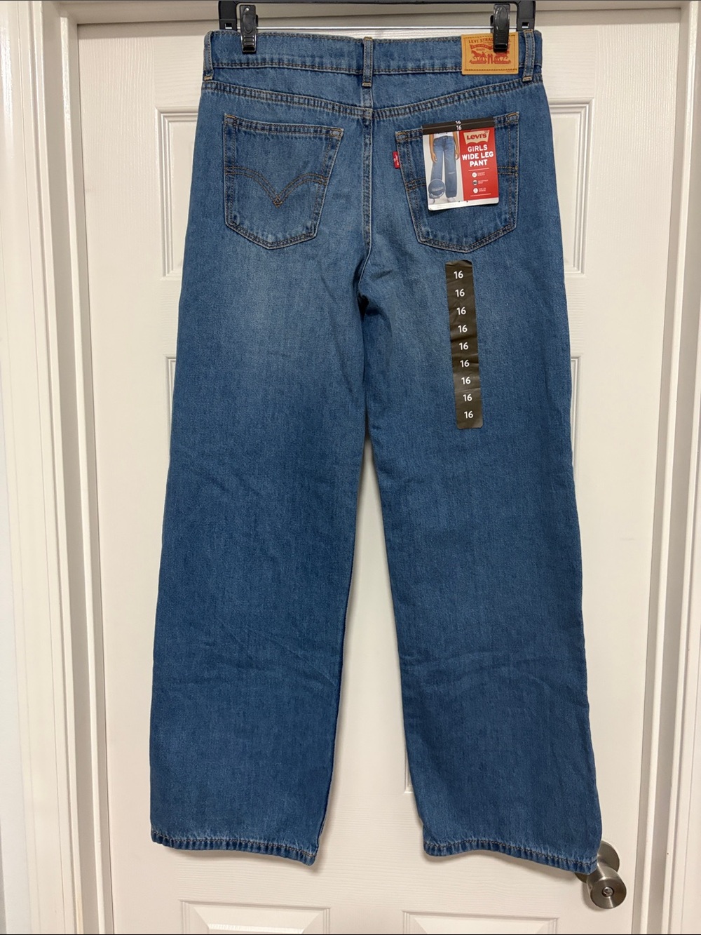 NWT Levi's Girls Wide Leg Distressed Jeans with Rainbow Patch Detail - Size 16